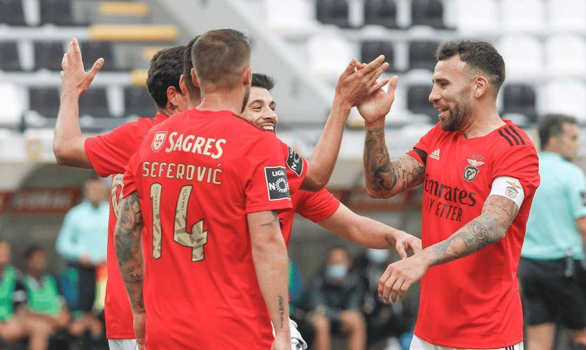 3377体育官网-今晨萨克拉门托国王回应争议——葡超节点到来，气氛紧张，高层口径保持一致