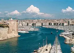 马赛窗口期状态回暖，志在国王杯名次提升，目标明确，轮换策略成焦点